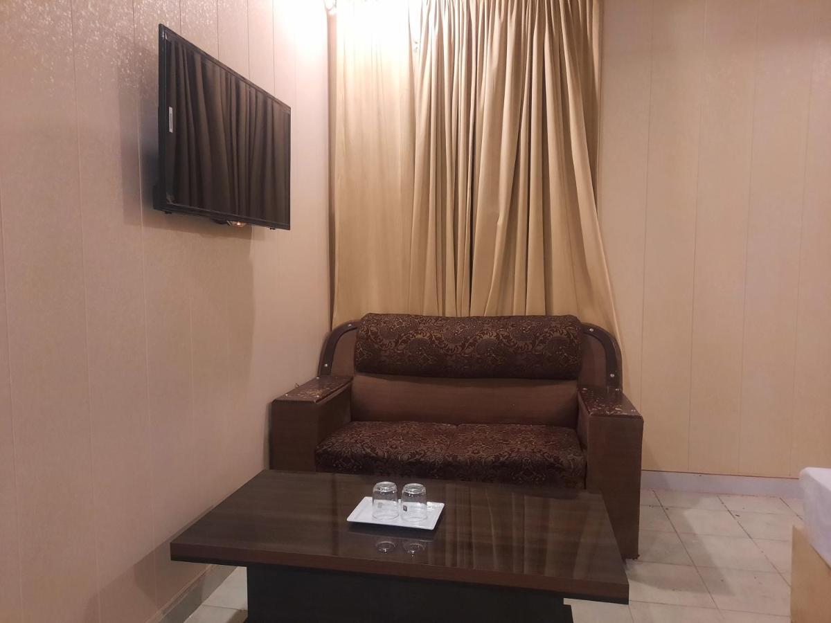 Royal Fort Executive Hotel Gulberg Lahore Bilik gambar
