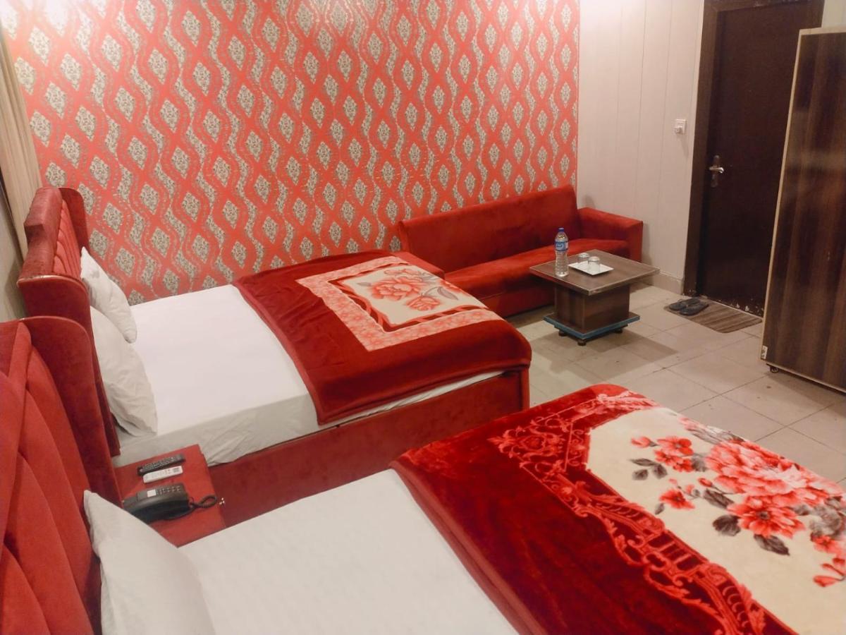 Royal Fort Executive Hotel Gulberg Lahore Luaran gambar